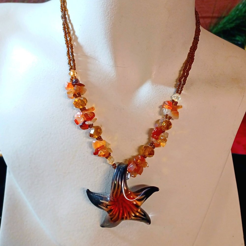 Glass star necklace